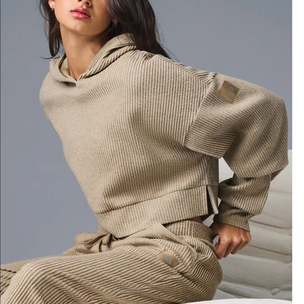 ALO : muse hoodie